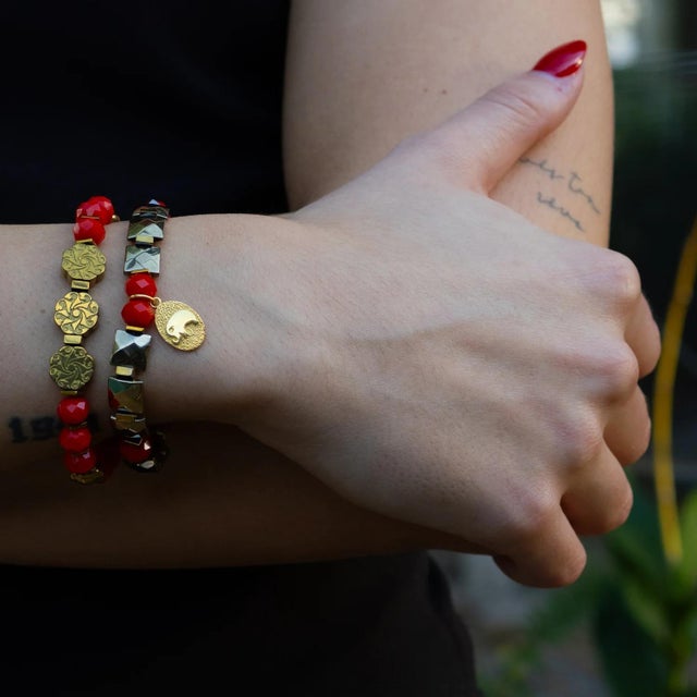 Strength & Grace Red Energy Elephant Charm Bracelet Set For Sale In Miami - Image 6 of 9