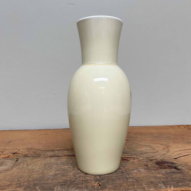 Porcelain Ikebana Flower Vase, 1960s For Sale - Image 11 of 16