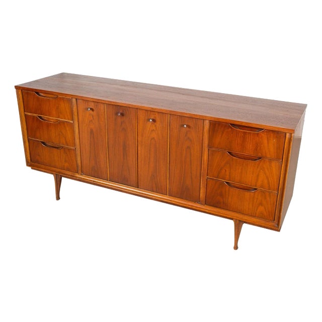 Mid 20th Century Mid-Century Modern Walnut Dresser For Sale
