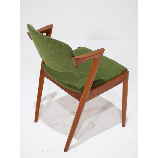 Brown Model 42 Dining Chairs in Teak and Green Fabric by Kai Kristiansen for Schou Andersen, Denmark, 1960s, Set of 6 For Sale - Image 8 of 15