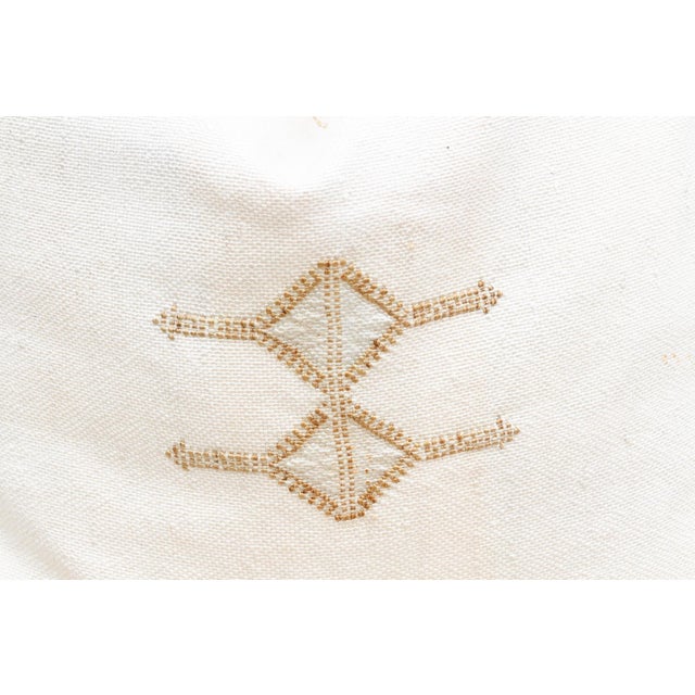 Farmhouse Sahara Cloud Large Silk Rug Pillow For Sale - Image 3 of 7