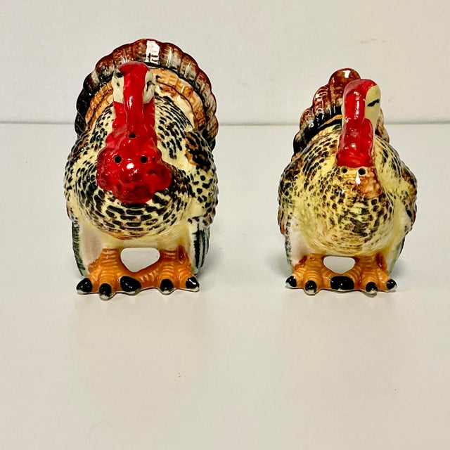 1940s Boho Chic Americana Farmhouse Turkey Salt & Pepper Shakers - A Pair, Thanksgiving For Sale - Image 6 of 14