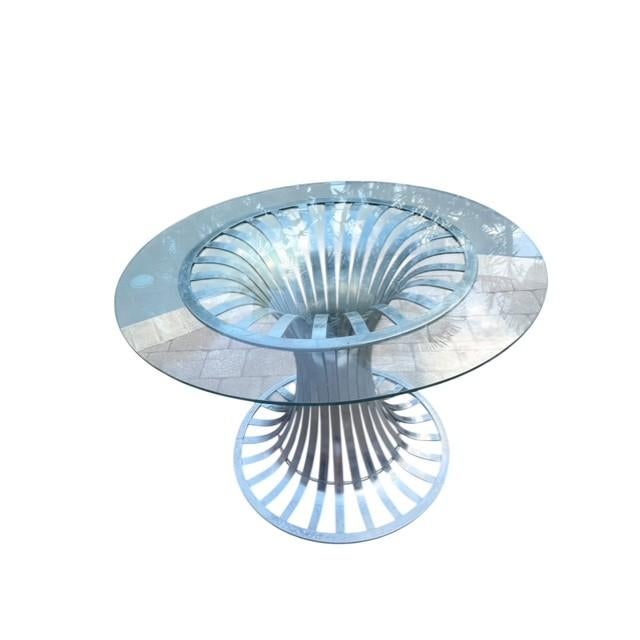 Mid-Century Russell Woodard Tulip Aluminum Patio Set by Herbert Saiger, 1960s, 3 Pieces For Sale - Image 11 of 13