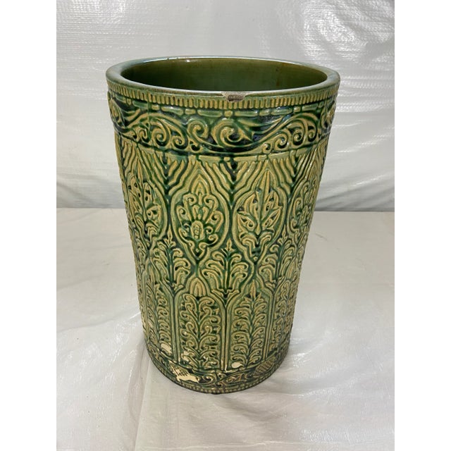 Traditional Antique Green Glazed Majolica Umbrella Stand For Sale - Image 3 of 8