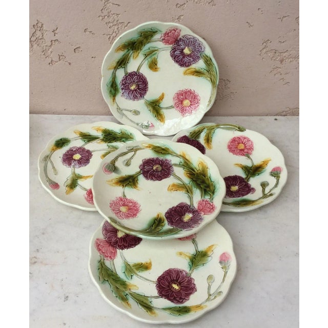C.1900 French Majolica Flowers Plate Orchies For Sale In Austin - Image 6 of 7