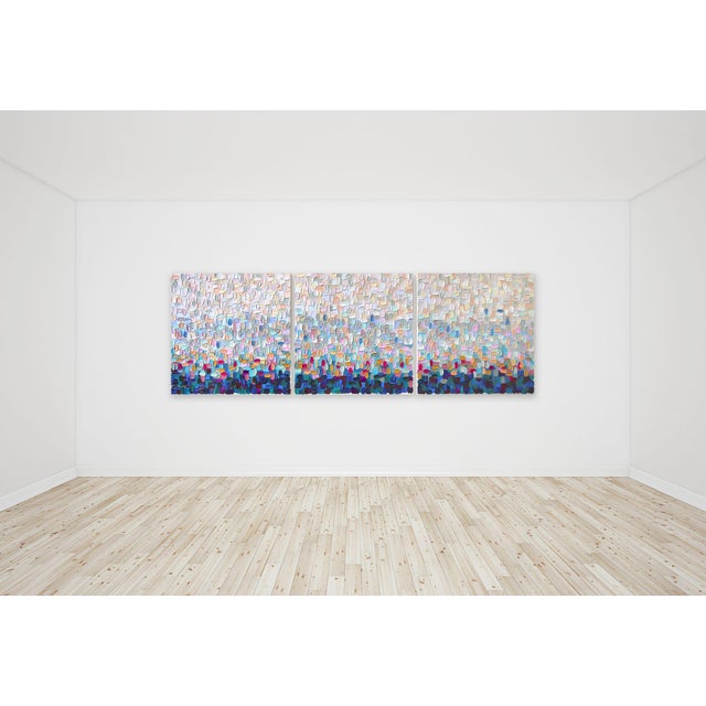 Impasto-painted strokes of bright colors are the framework of artist Shiri Phillips’ abstract artworks. Her paintings are...