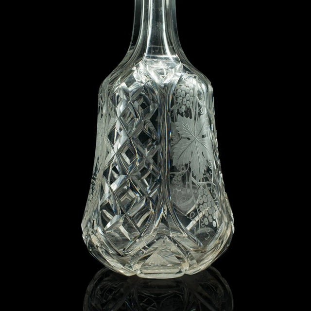 1950s Vintage English Etched Glass Fine Wine Decanter For Sale - Image 11 of 13