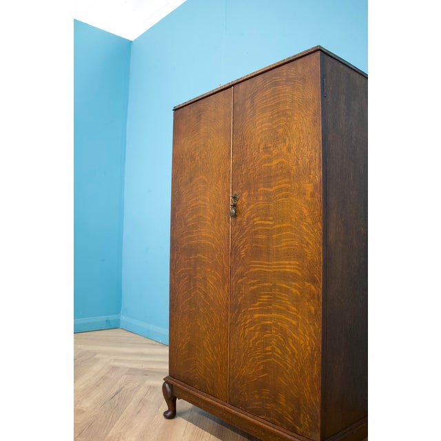 Art Deco Oak Tallboy in the style of Heals, 1930s For Sale - Image 6 of 9