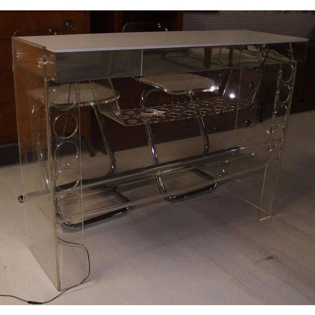 Metal Mid Century Modern Chrome and Lucite Bar & 2 Bar Stools For Sale - Image 7 of 11
