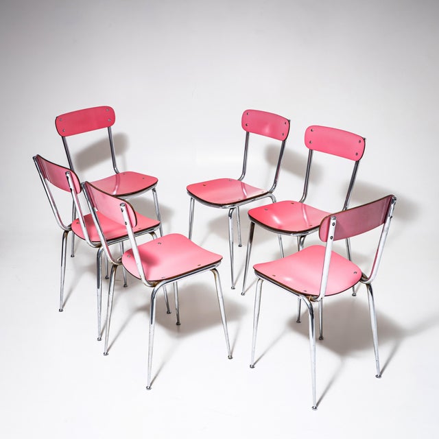 Pink Formica Dining Set of Table and Chairs, Italy, 1960s, Set of 7 For Sale - Image 6 of 12