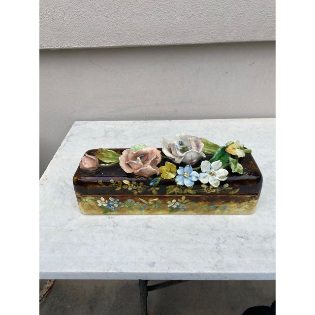Large Rare 19th Century Majolica Flowers Box For Sale - Image 10 of 11