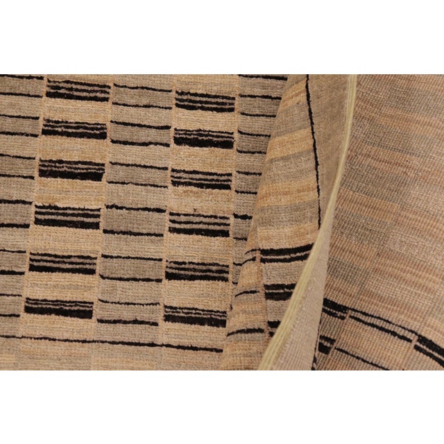 1990s Contemporary Gabbeh Beige/Tan Wool Rug - 8'11" X 11'9" For Sale - Image 10 of 12