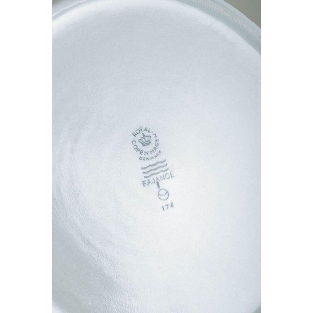 Vintage Blue Line Lidded Tureen in Faience by Grethe Meyer for Royal Copenhagen, 1990s For Sale - Image 4 of 5