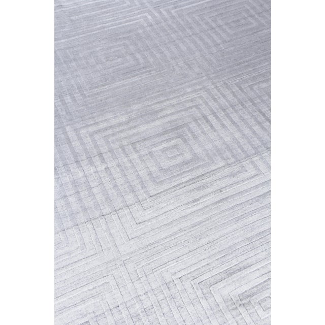 Exquisite Rugs, Chesterfield, Hand Loom, Bamboo Silk, Ivory (12'x15') Area Rug For Sale In Los Angeles - Image 6 of 9