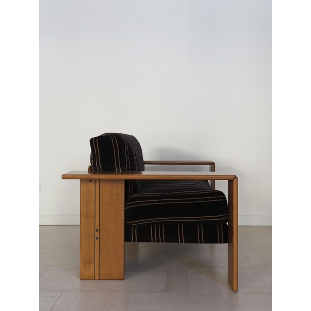 Afra & Tobia Scarpa Vintage Italian Artona Chair in Wood and Velvet by Afra & Tobia Scarpa for Maxalto, 1970s For Sale - Image 4 of 17