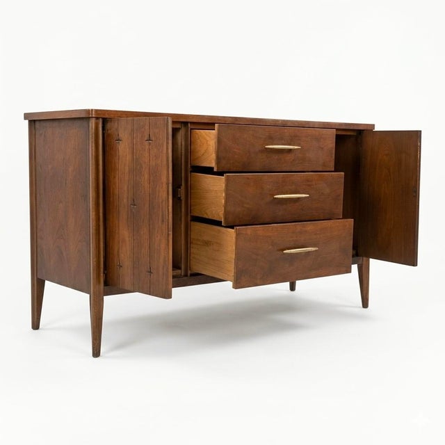 Broyhill Broyhill Saga Vintage Mid Century Modern Credenza Buffet C. 1960s, Attributed For Sale - Image 4 of 8