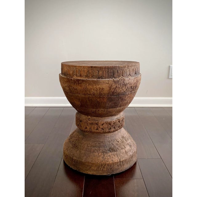 2020s Made Goods Marek Mango Wood Drum Side Table – Sculptural Carved Pedestal, Organic Modern For Sale - Image 5 of 13