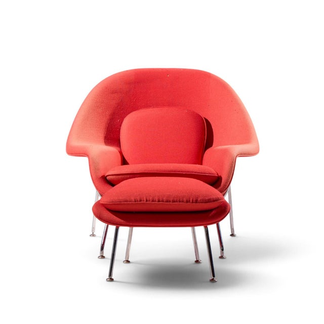 Mid 20th Century Eero Saarinen for Knoll Mid Century Medium Womb Chairs - Pair With Ottoman For Sale - Image 5 of 13