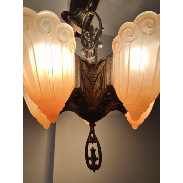 Art Deco 1930s Art Deco 5 Arm Chandelier by Lincoln Manufacturing Co. For Sale - Image 3 of 9