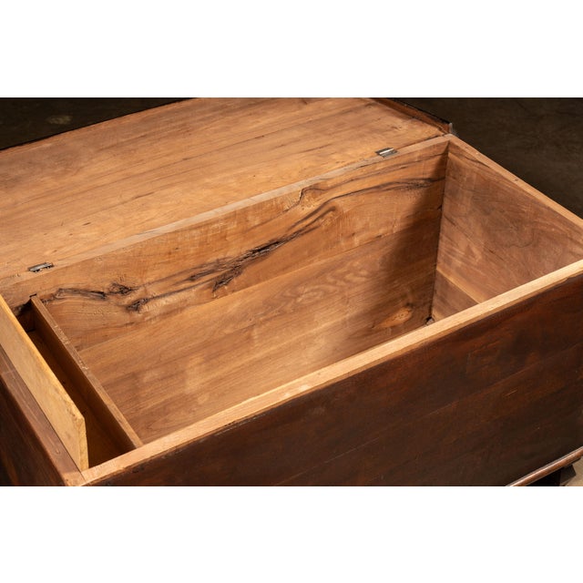 American Early American Dovetail Linen Chest For Sale - Image 3 of 11