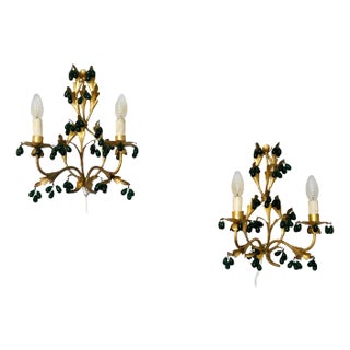 Wall Lights in Gilted Metal with Green Glass Drops, 1950s, Set of 2 For Sale