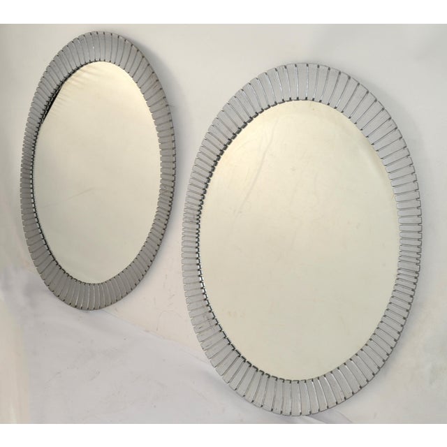Mid-Century Modern 1980 Pair Decorative Oval Fluted Silver Sunburst Wall Mirrors Mid-Century Modern For Sale - Image 3 of 13