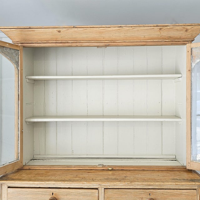 Antique English Pine Glazed Dresser Display Cabinet - Circa 1880 For Sale - Image 4 of 17