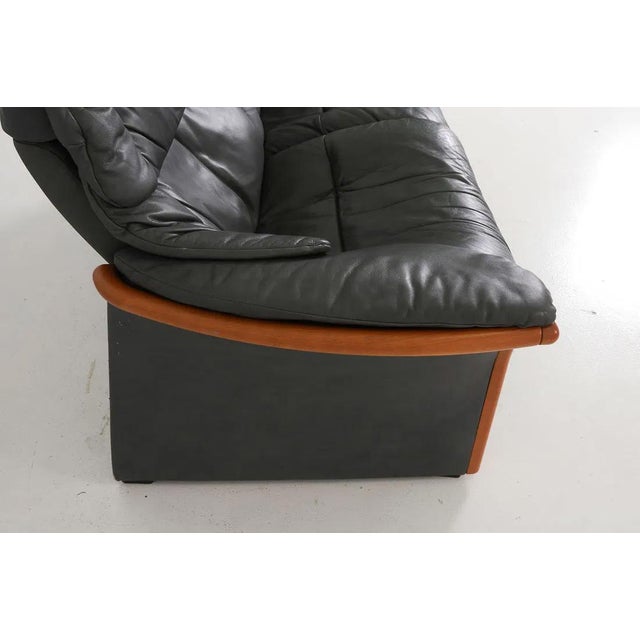 Late 20th Century Ekornes Stressless Eldorado Leather Loveseat For Sale - Image 5 of 13