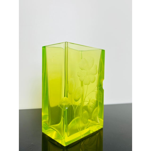 Karlsbad Uranium Glass Vase with Hand-Engraved Floral Décor by Moser, Czechoslovakia, 1920s For Sale - Image 10 of 13