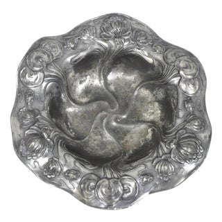 Antique Homan Silver Plated Art Nouveau Round Scalloped Floral Repousse Nut Dish For Sale