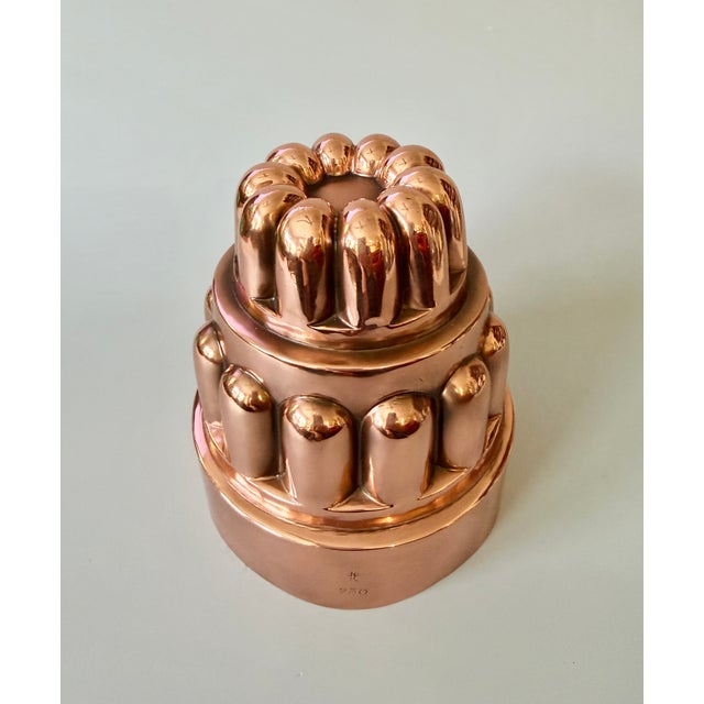 Offered is a fabulous 19th century copper jelly mold made by Benham & Froud of London c1870.. This mold is marked on one...