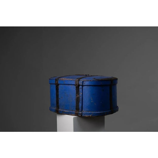 Early 19th Century Swedish Antique Bright Blue Travelling Box For Sale - Image 6 of 11