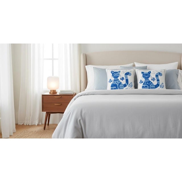 Early 21st Century 18"x19" Set of 2 Silk Embroidery Cushion Covers. Cat Patterned Accent Pillows For Sale - Image 5 of 7