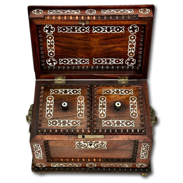 This Really is an Absolutely Beautiful Antique Tea Caddy Box. Circa Mid to Late 19th Century - Approx 1870s. Classic...