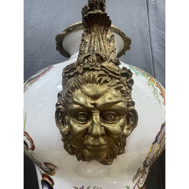 White Hand-Decorated Porcelain Vases, 1870, Set of 2 For Sale - Image 8 of 9