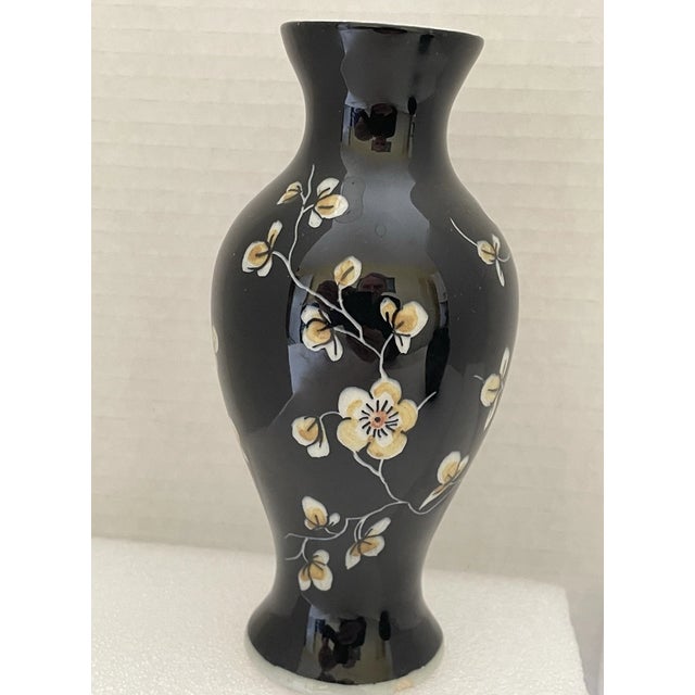 Vintage 1960s Famille Noire Black Scratch Royal Delft Lidded Ginger & Small Vase For Sale In Houston - Image 6 of 7
