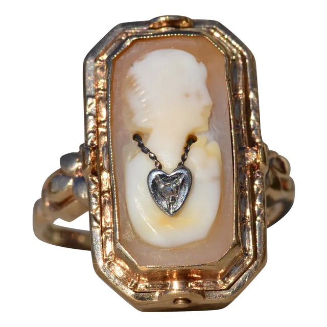 The Korblex: Ladies Antique Esemco Signed Cameo and Onyx Flip Ring For Sale