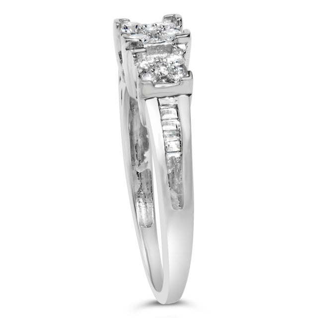 10K White Gold 1/2 Cttw Brilliant & Baguette Cut Diamond 3 Stone Design with 3 Square Clusters Engagement Ring (H-I Color, SI2-I1 Clarity) Size 7-1/4 For Sale - Image 4 of 7