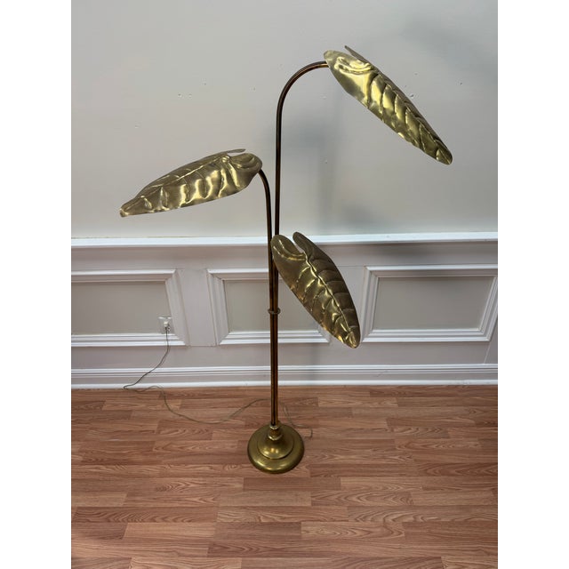 Bring organic elegance and mid-century drama into your interior with this striking 3-light botanical floor lamp. Heavily...