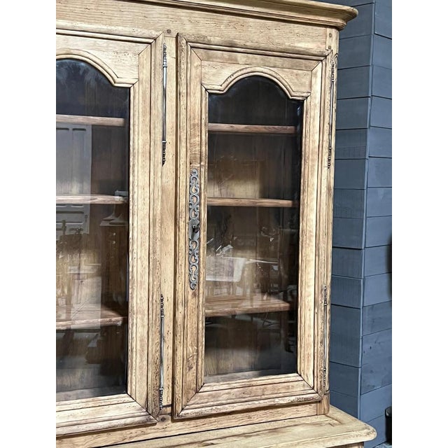 French Oak Bookcase Cabinet, 1925 For Sale - Image 4 of 17