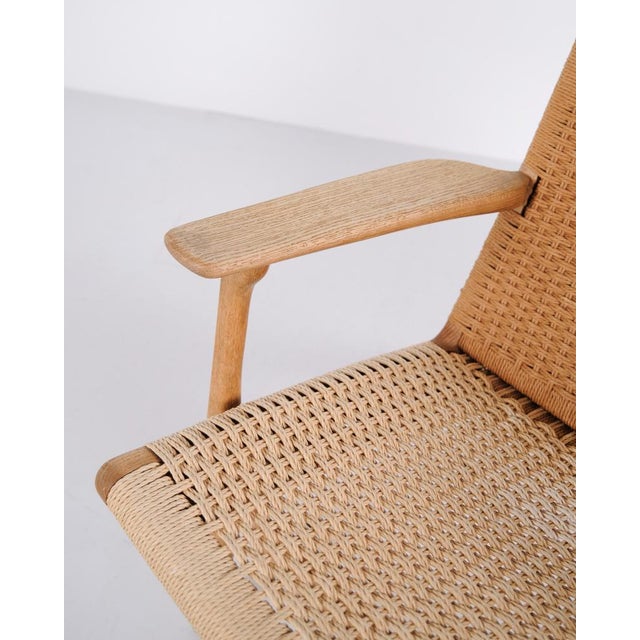 CH25 Lounge Chair in Patinated Oak and Woven Paper Cord by Hans J. Wegner, 1980s For Sale - Image 6 of 13