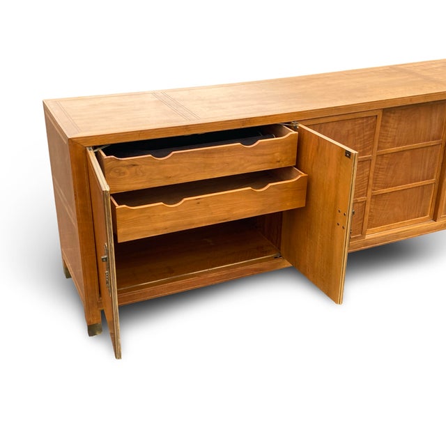 Mid 20th Century Vintage Baker Furniture Figured Walnut Brass Mounted Credenza Sideboard - Attributed to Frank Van Steenberg For Sale - Image 5 of 18