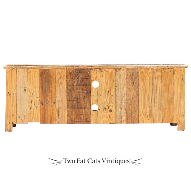 Rustic Reclaimed Wood Tv Stand & Media Console | Coastal Farmhouse Credenza For Sale - Image 10 of 12
