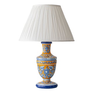 Vintage Talavera Pottery Table Lamp in Spanish Majolica with New Silk Lampshade For Sale