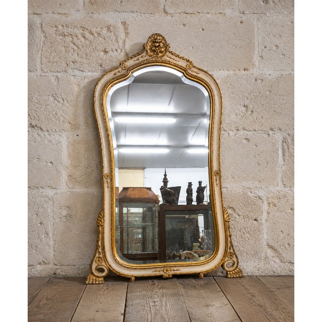 Napoleon III Louis XV Fireplace Mirror in Cream and Gold Lacquered Wood For Sale - Image 3 of 4