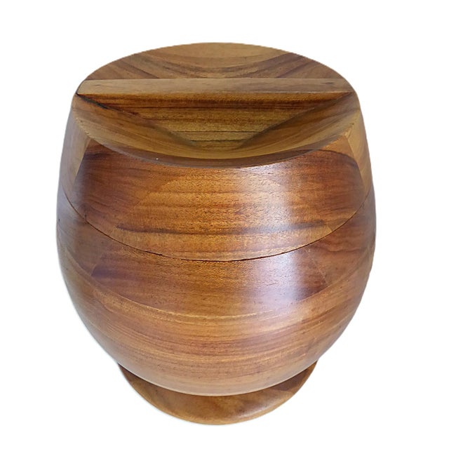 1970s New Hampshire Craftman Daniel Loomis Valenza Cadejo Collection Designed Organic Modern Solid Staved Heavily Figured Walnut Serving Ice Bucket For Sale In Miami - Image 6 of 17