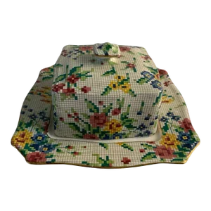 1936 Queen Anne Royal Winton Chintz Pattern Covered Dish