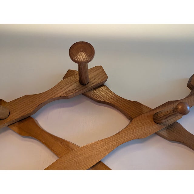 Vintage Wall-Mounted Coat Rack in Oak from the GDR, 1960s For Sale - Image 4 of 13