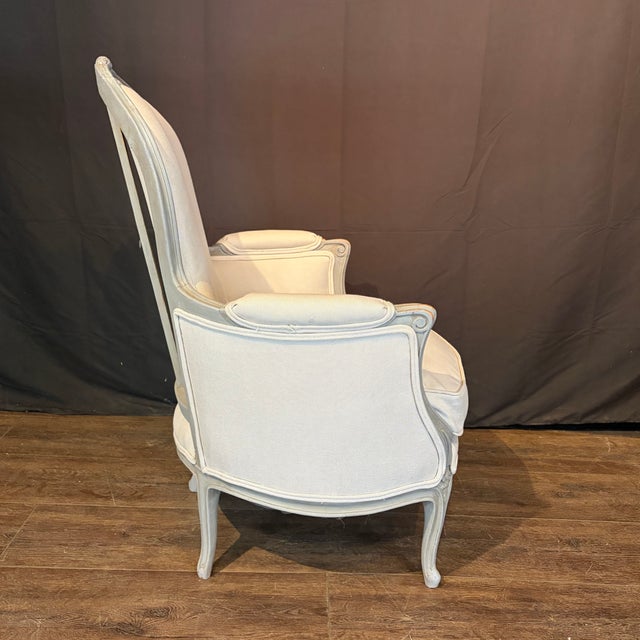 Cream Antique French Louis XV Painted Bergère Armchairs With New Upholstery -a Pair For Sale - Image 8 of 13