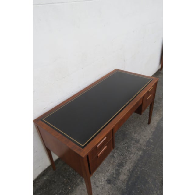 United Mid Century Modern Walnut Leather Top With Desk 6230 For Sale - Image 10 of 16